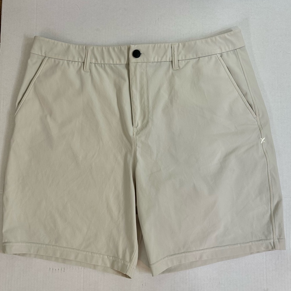 Bad Birdie Men’s Golf Shorts Tan Beige Size 36 Performance Stretch